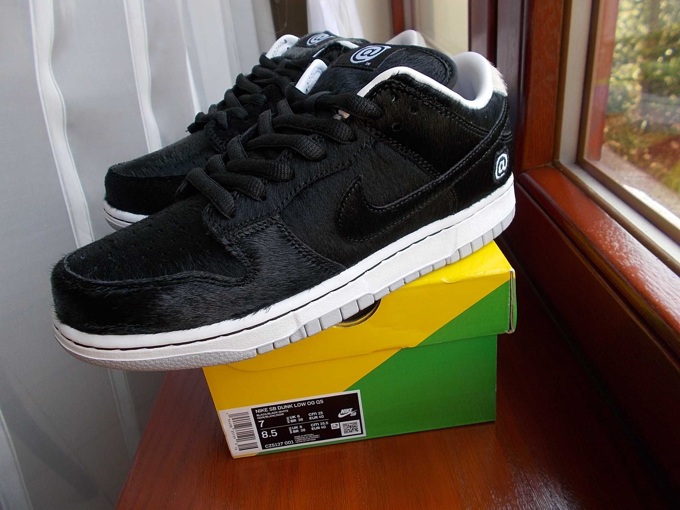 (r. Eur 40-25 cm) Nike SB Dunk Low Medicom Toy Bearbrick CZ5127,-001