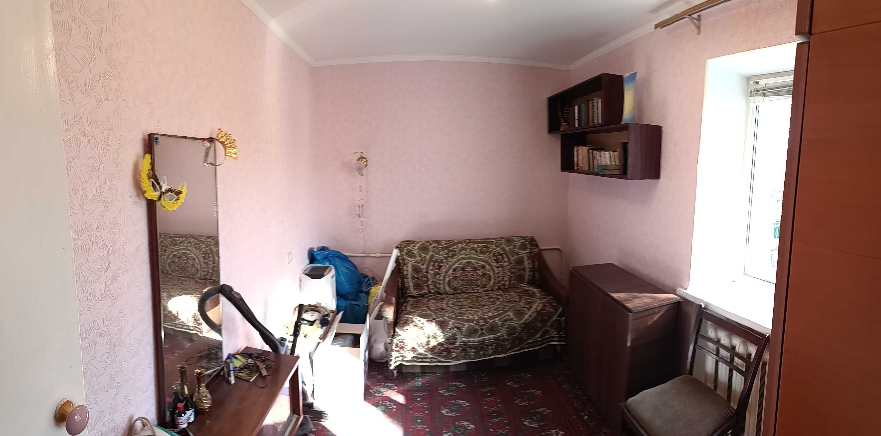 Продам 4-комнатную квартиру в Лесках, 62,8 кв.м в хорошем состоянии.