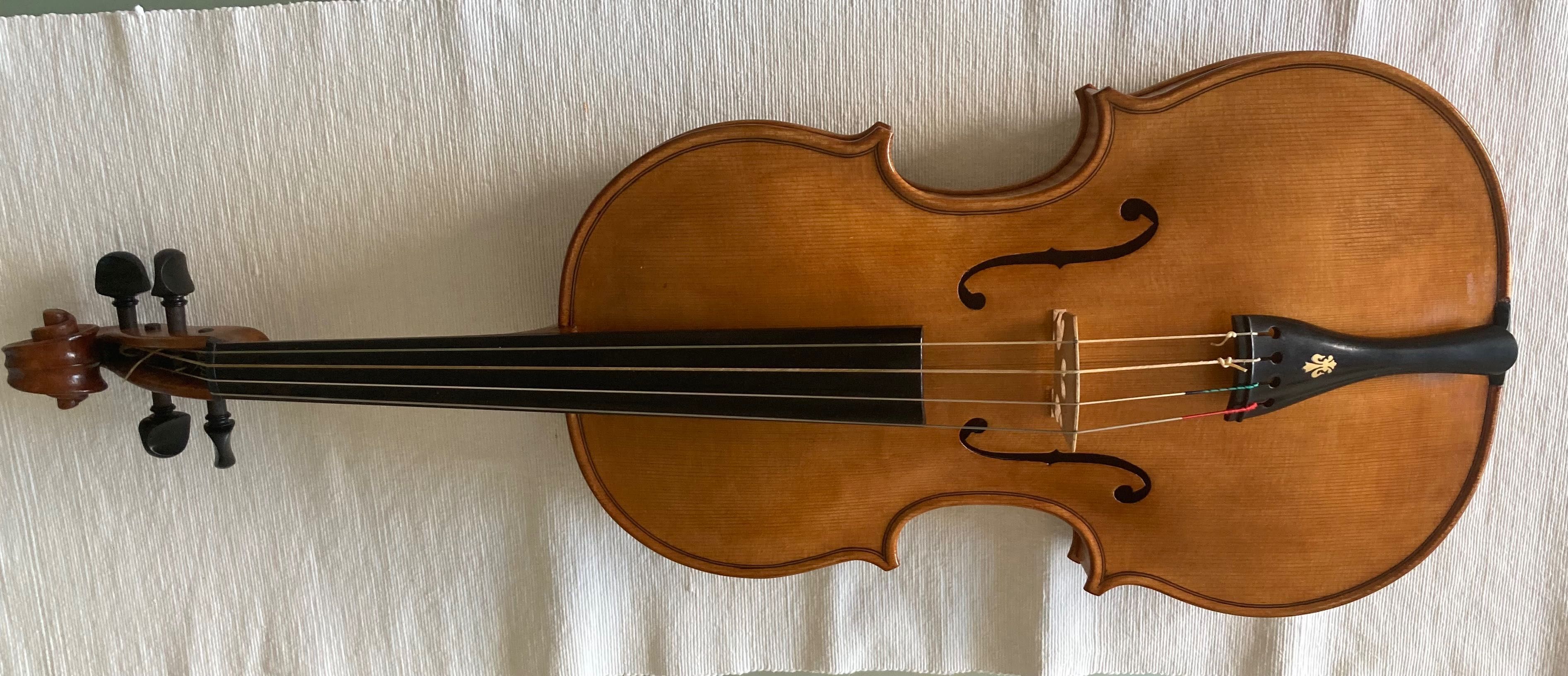 Excelente Viola de Arco 16”