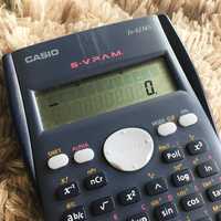 Calculadora Científica - Casio fx-82MS