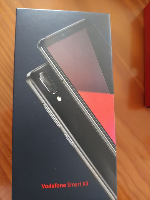 Smartphone Vodafone Smart x9