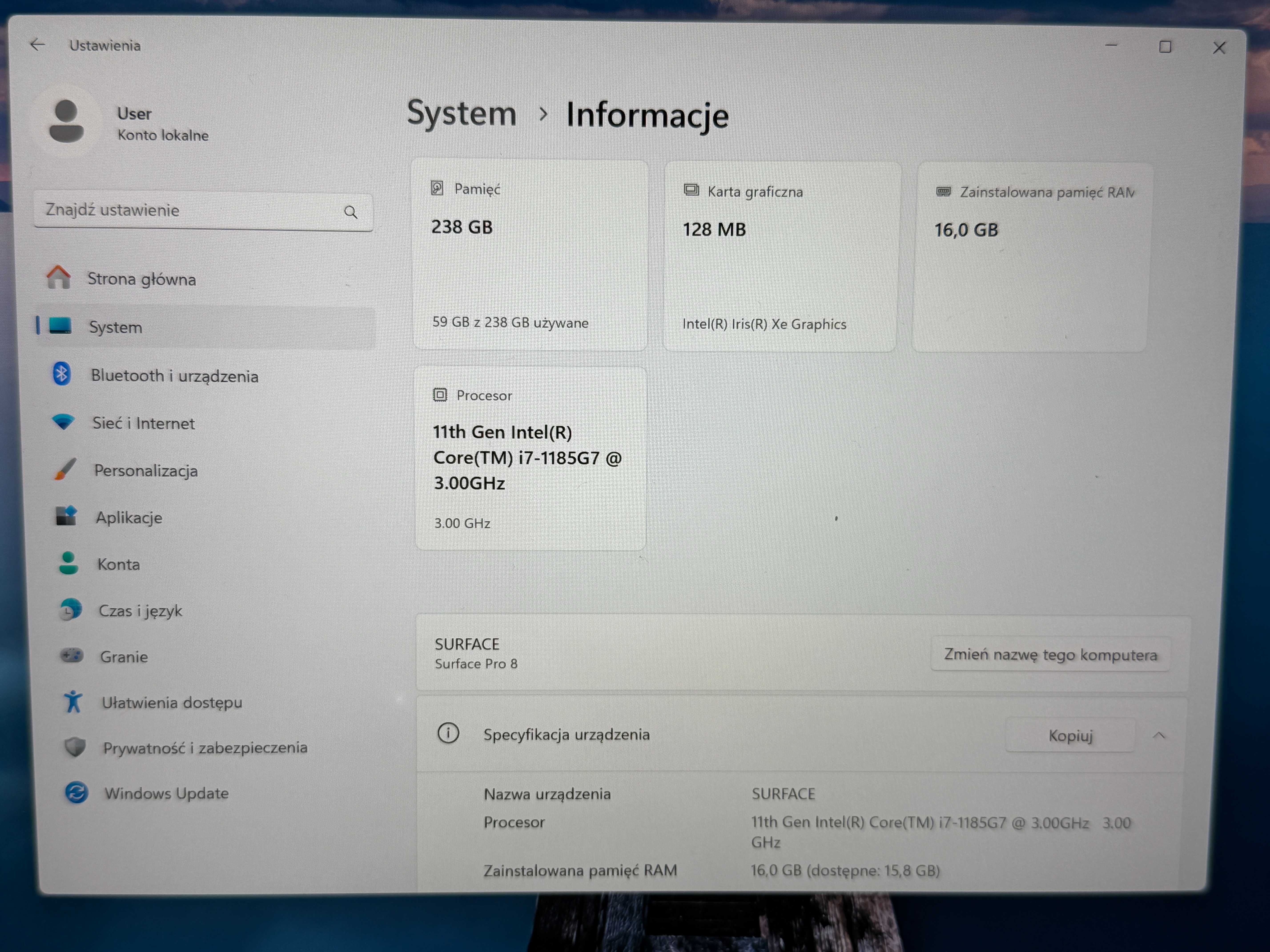 Microsoft Surface 8 Pro LTE 256GB i7-1185G7 16GB RAM + Surface Dock 2