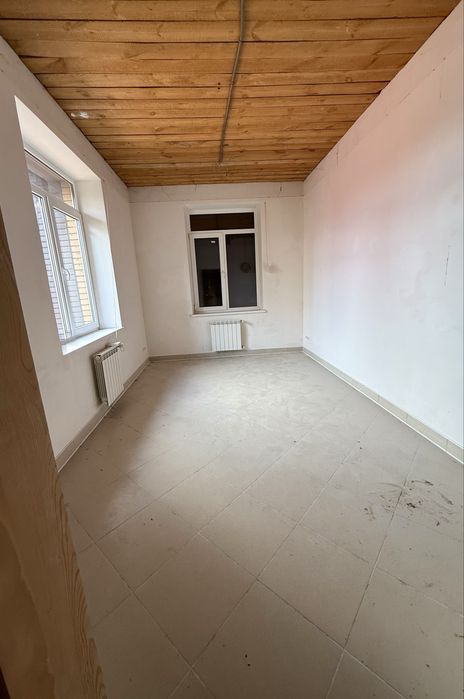 Оренда Комерція 97–290 м², Обухів - Школа