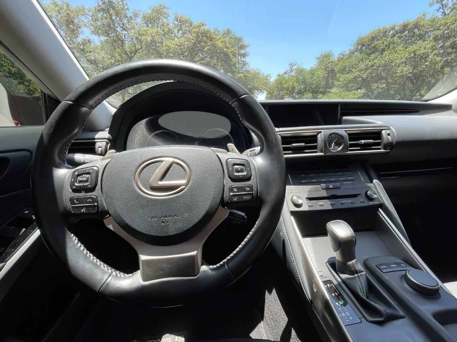 2020 Lexus IS 300