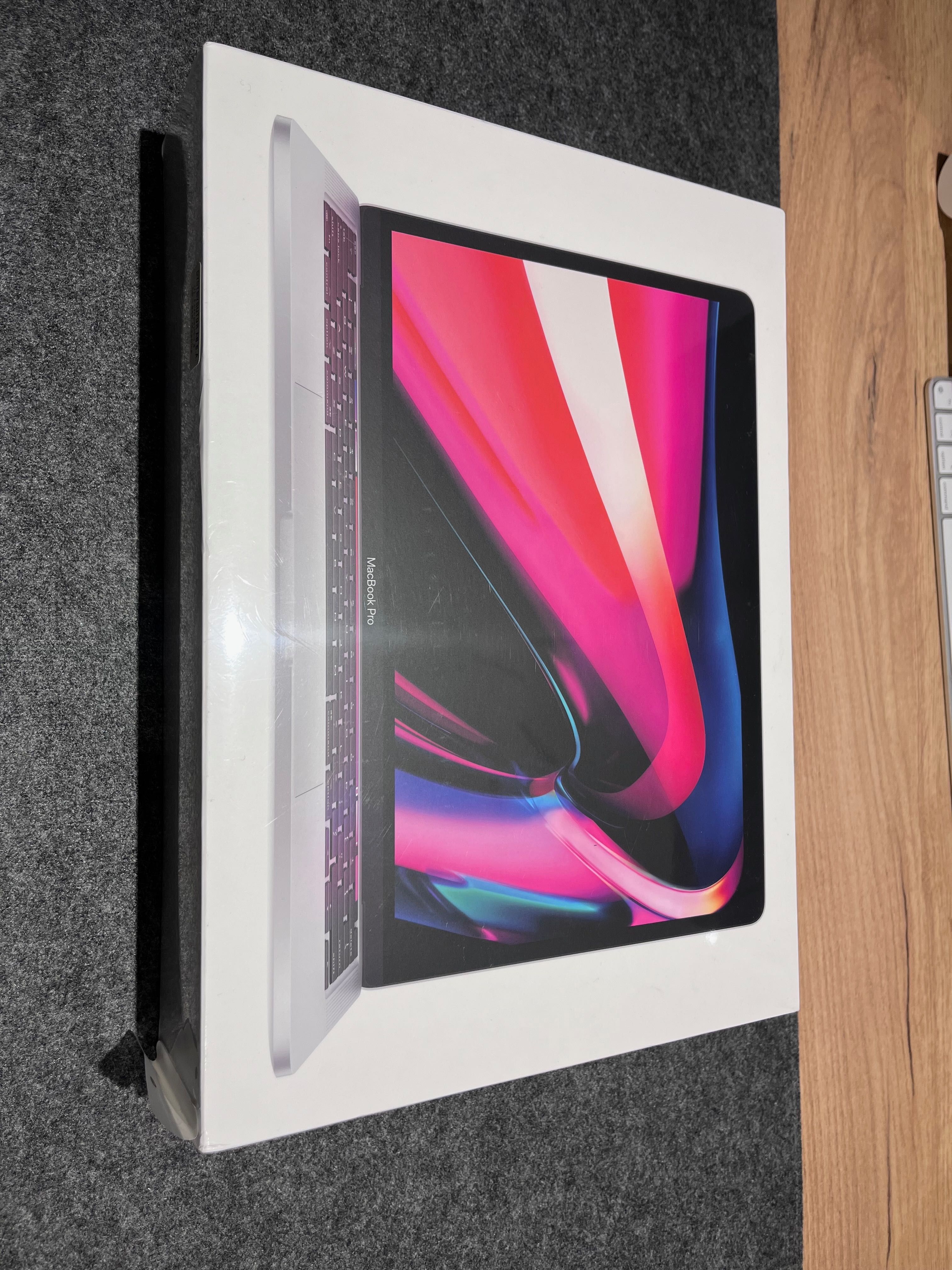 MacBook Pro 13' M2 8GB 256 GB SSD gwiezdna szarość