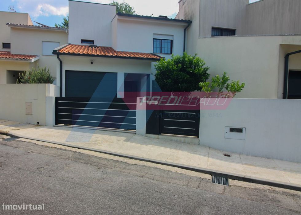 Excelente Moradia T3 em Banda na Lage, Vila Verde!