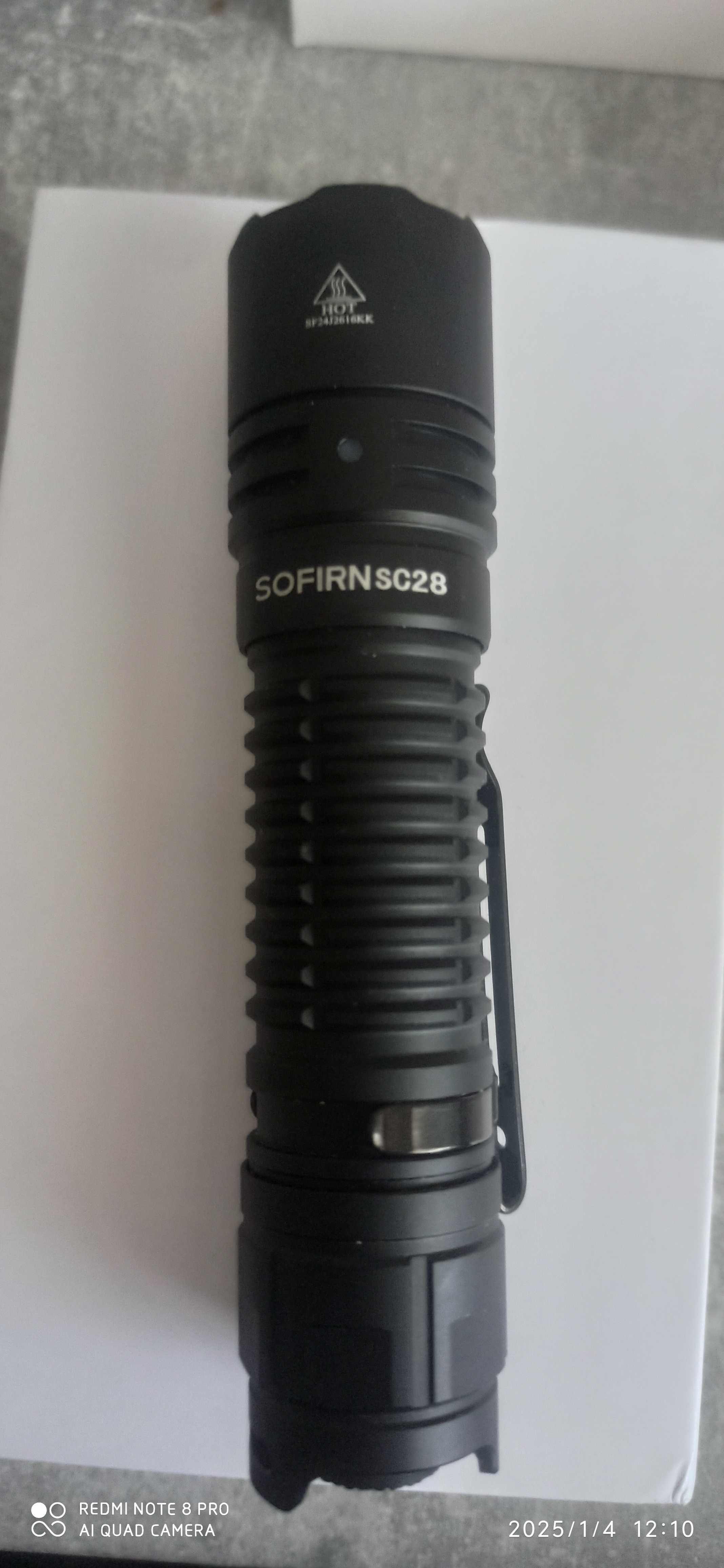 Latarka Sofirn sc28