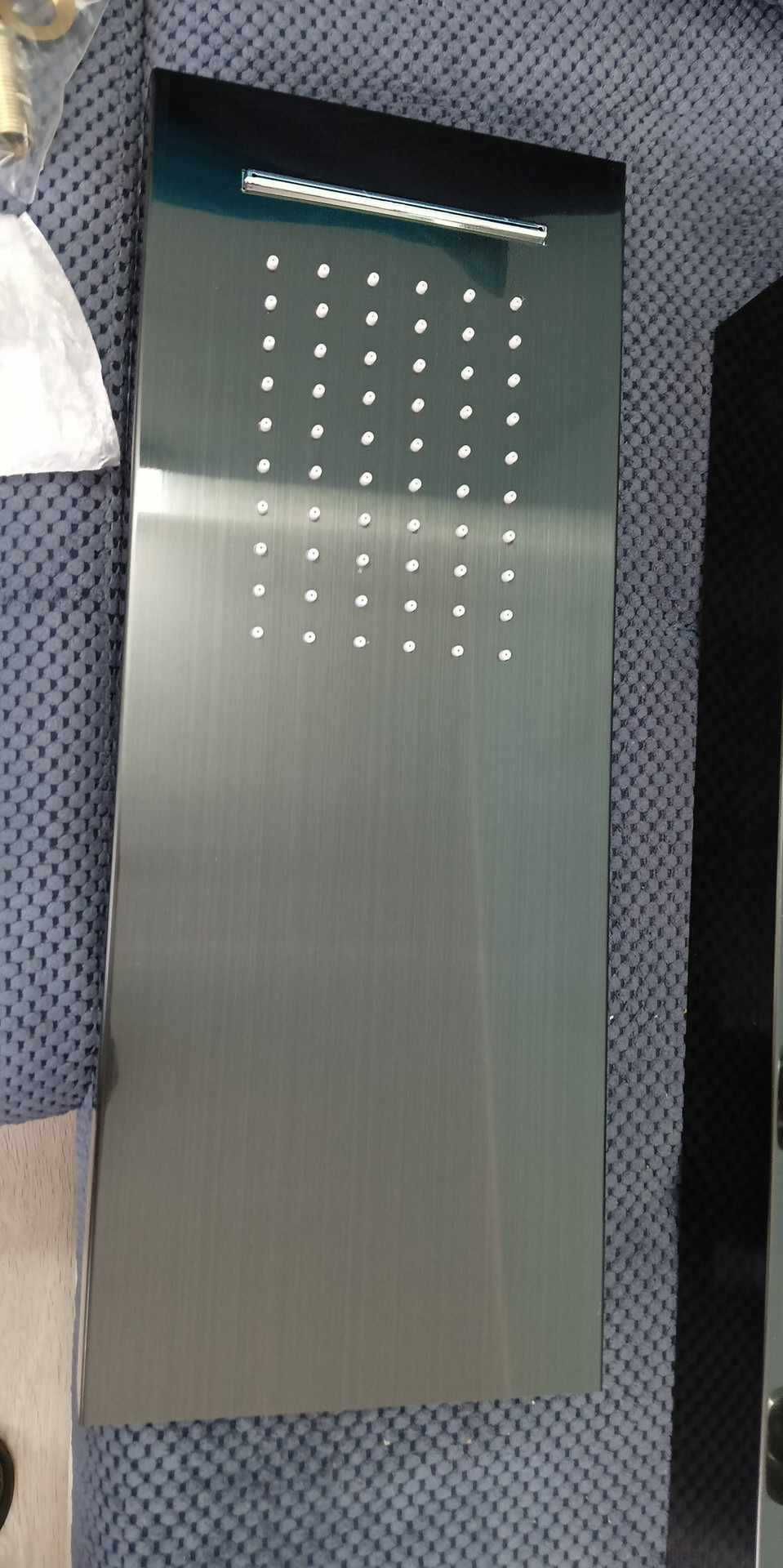 Panel prysznicowy z deszczownicą funkcja termostatu