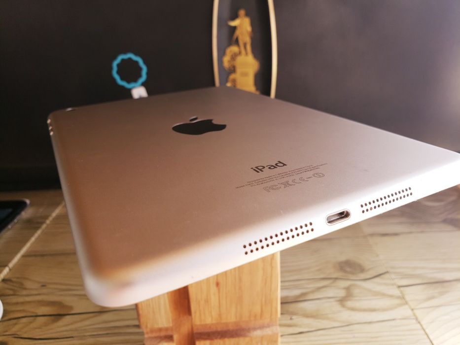 Продам ipad mini Планшет Apple