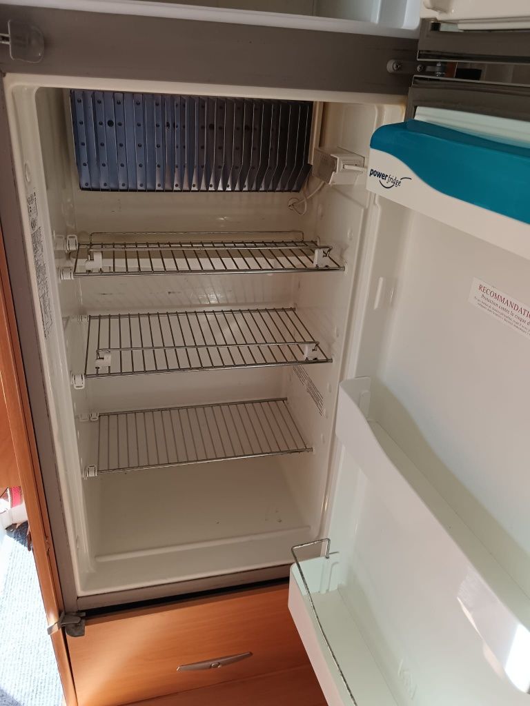 Frigorifico de caravana ou autocaravana