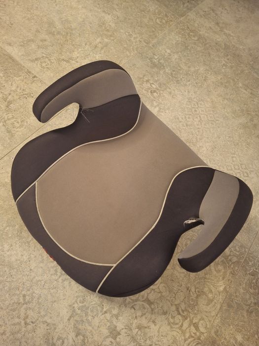 Podkładka do auta dla dziecka 15-36 kg
