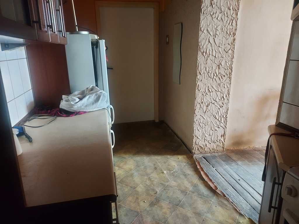 Kawalerka do remontu z CO miejskim na Polesiu - odroczony czynsz