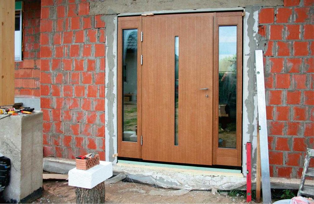 Profesjonalne Usługi Montażu i Regulacji Drzwi, Okien, Bram Garażowych