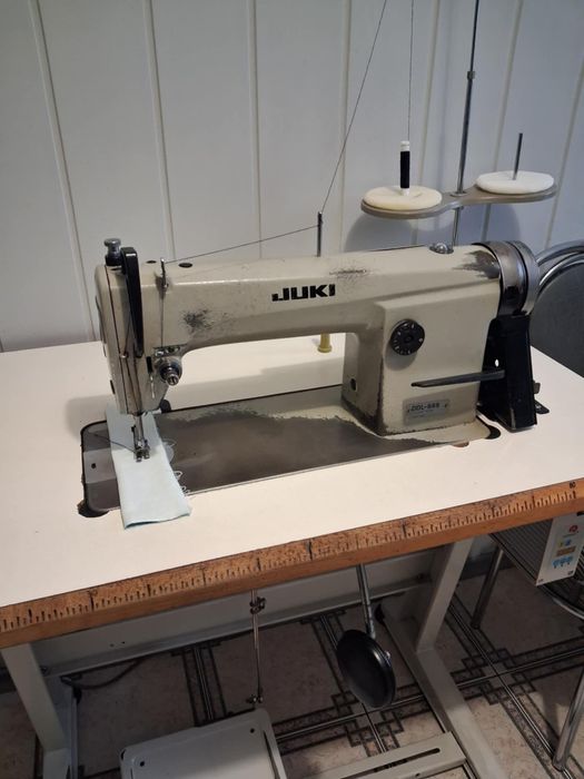 Maszyna do szycia Juki. Sprawna.