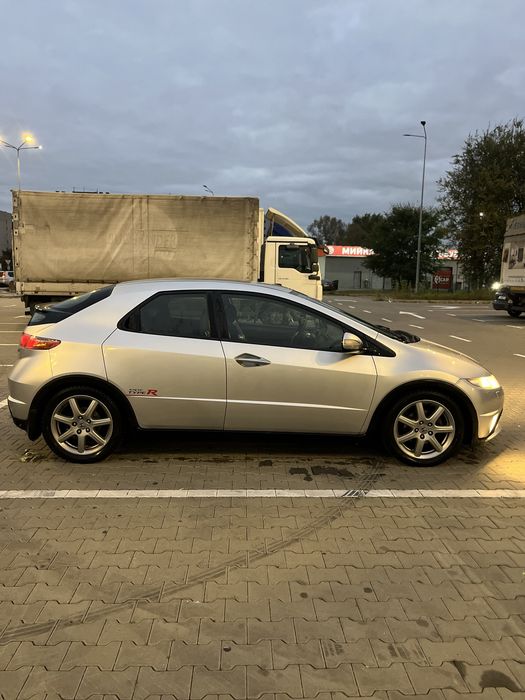 Honda Civic 5d 1,8 Robot