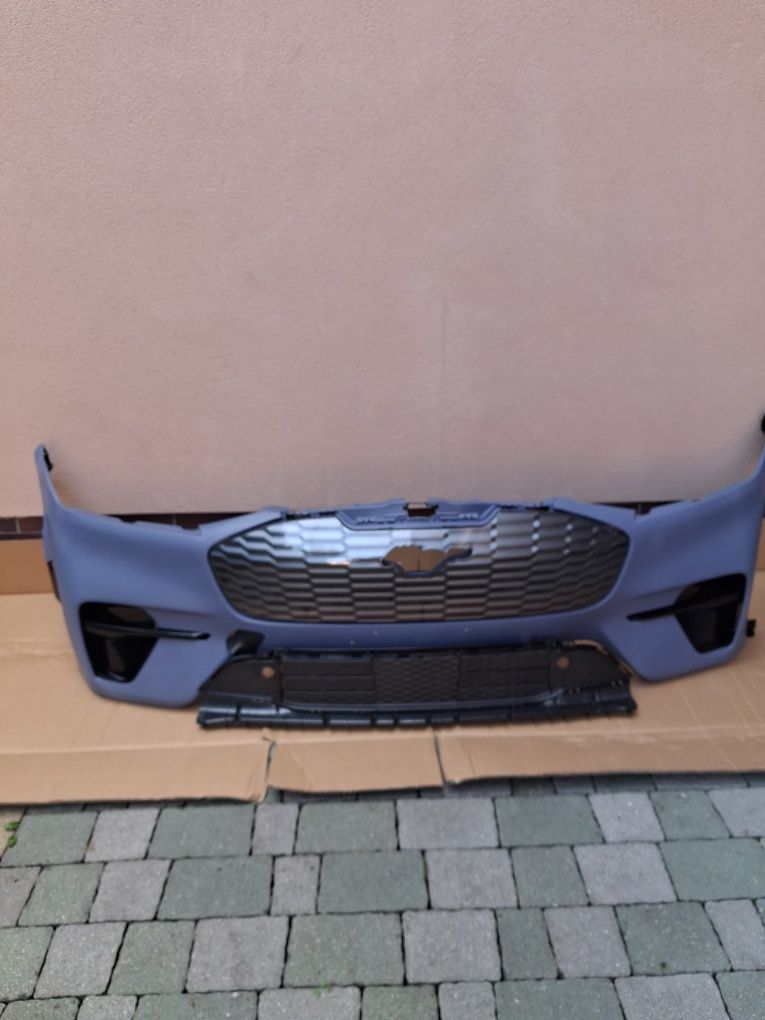 Ford Mustang mach e бампер