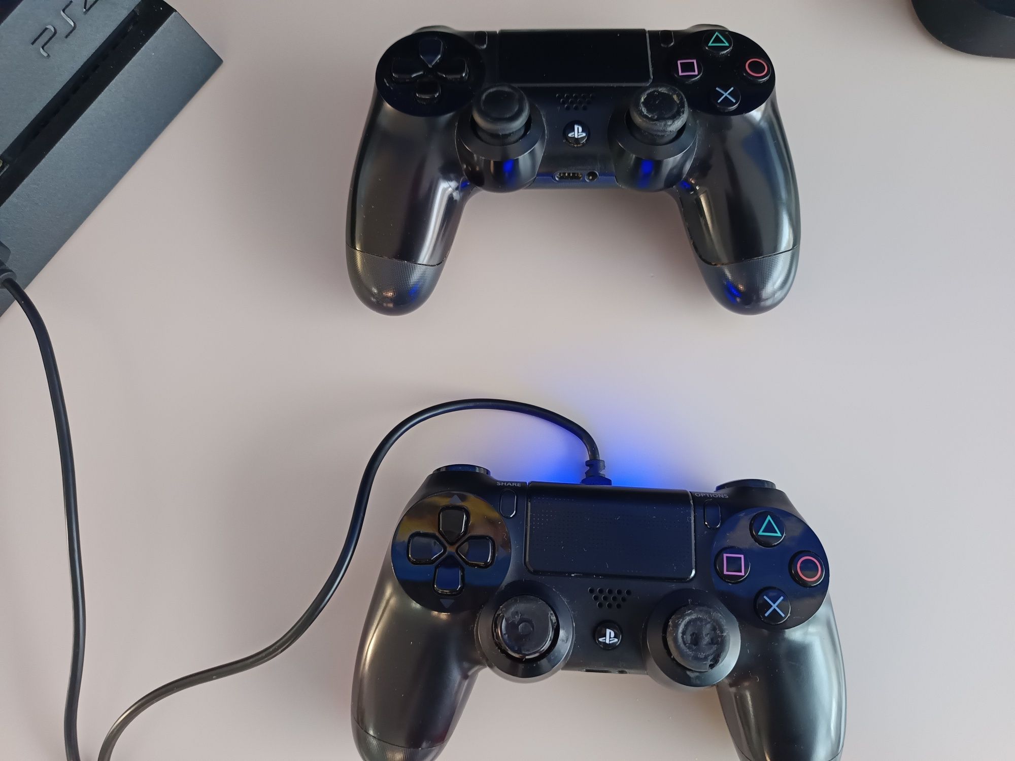Ps4 com 2 comandos