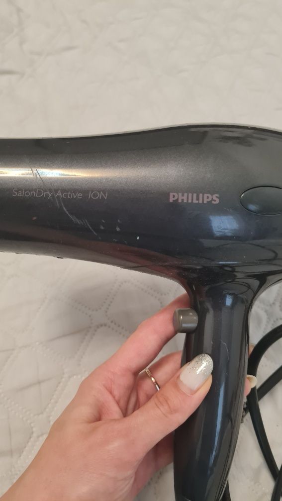 Фен для волосся Phillips Hp 4935