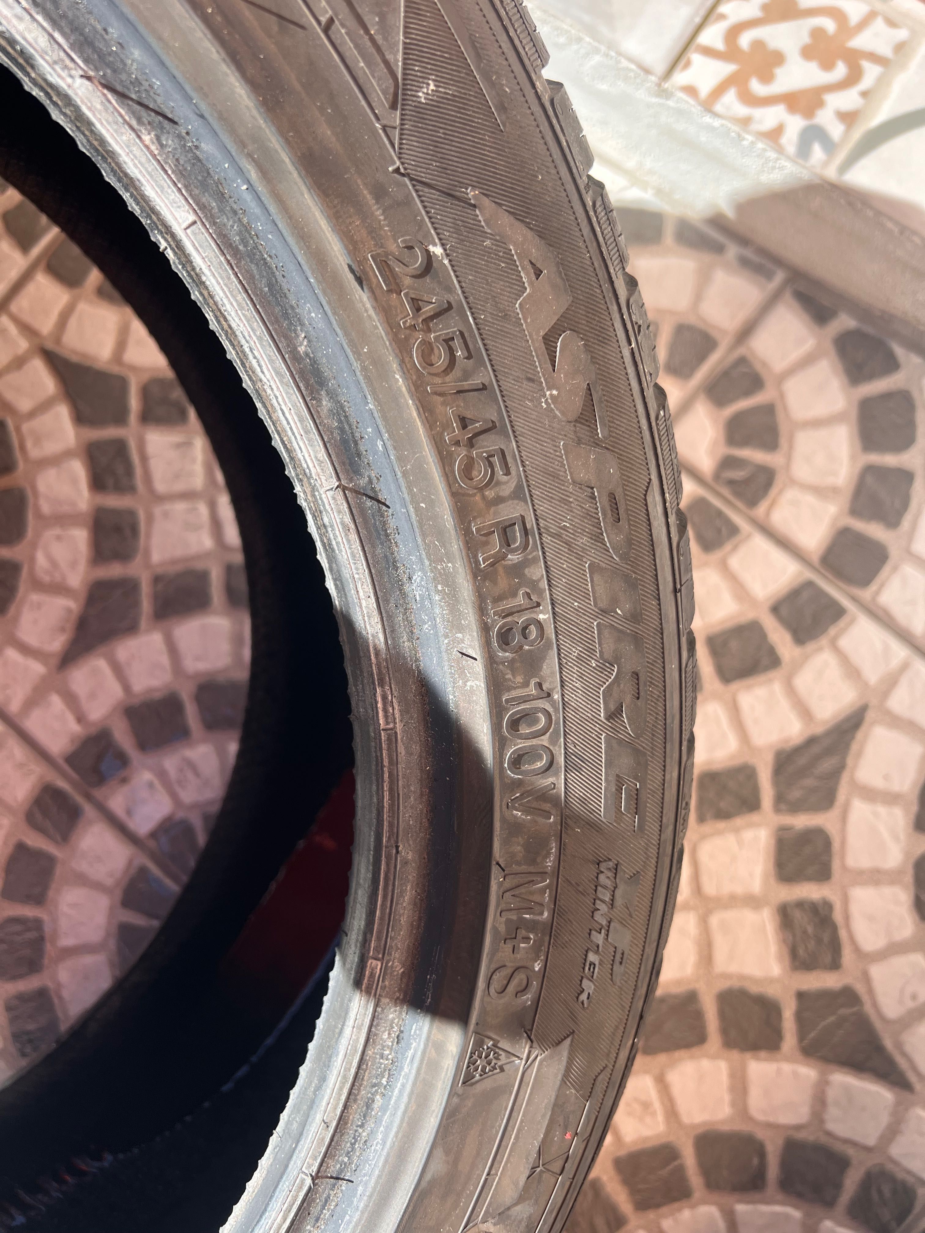 Vendo pneus Pirelli