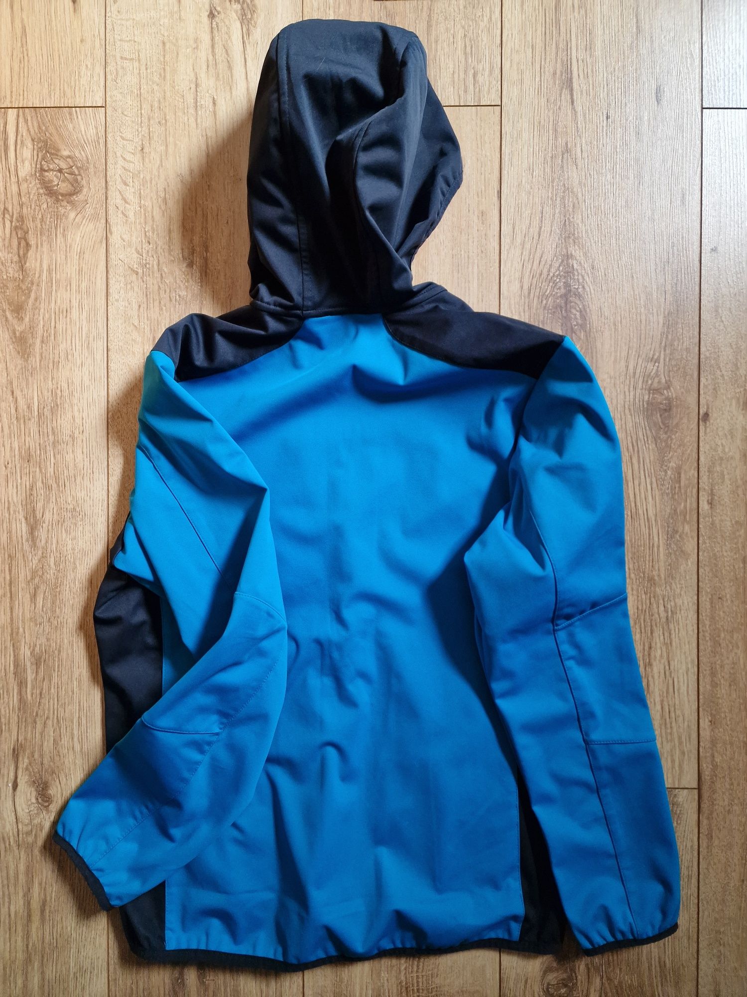 Softshell dziecięcy CMP w bdb stanie