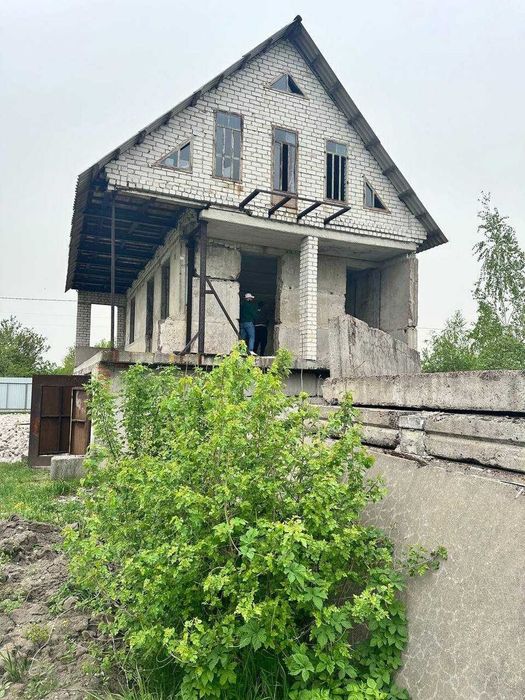 Будинок з земельною ділянкою 25 соток, біля Камянського, ТОРГ!