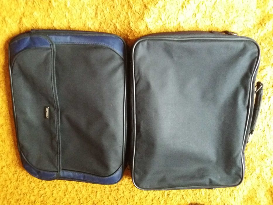 Сумка ноутбука Asus.