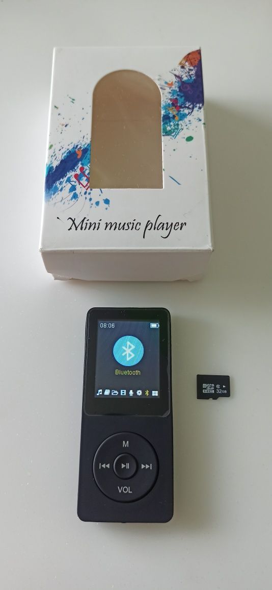 MP3 PLAYER.  Mini music player.