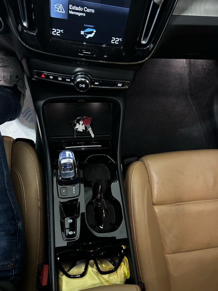 Volvo Xc40 t5 full extras
