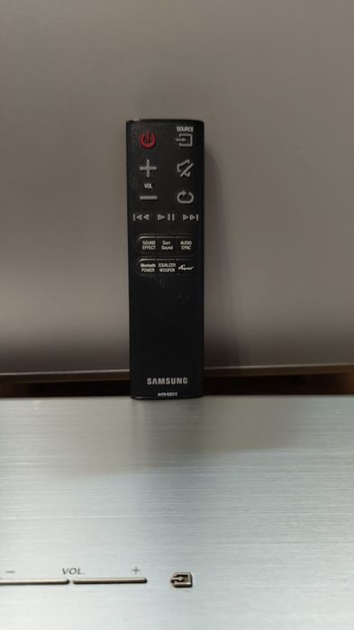 Саундбар 320Ватт Samsung HW-H7501/XU