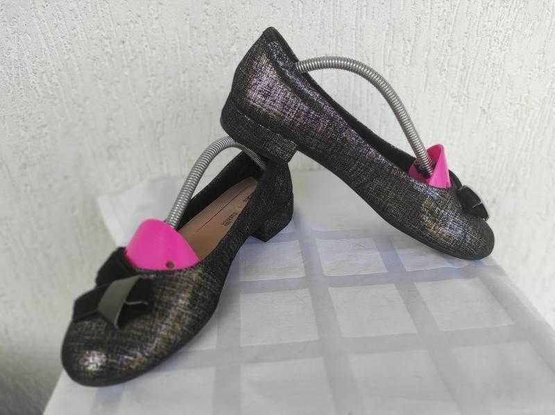 Туфли замшевие Clarks cushion plus р.37.5