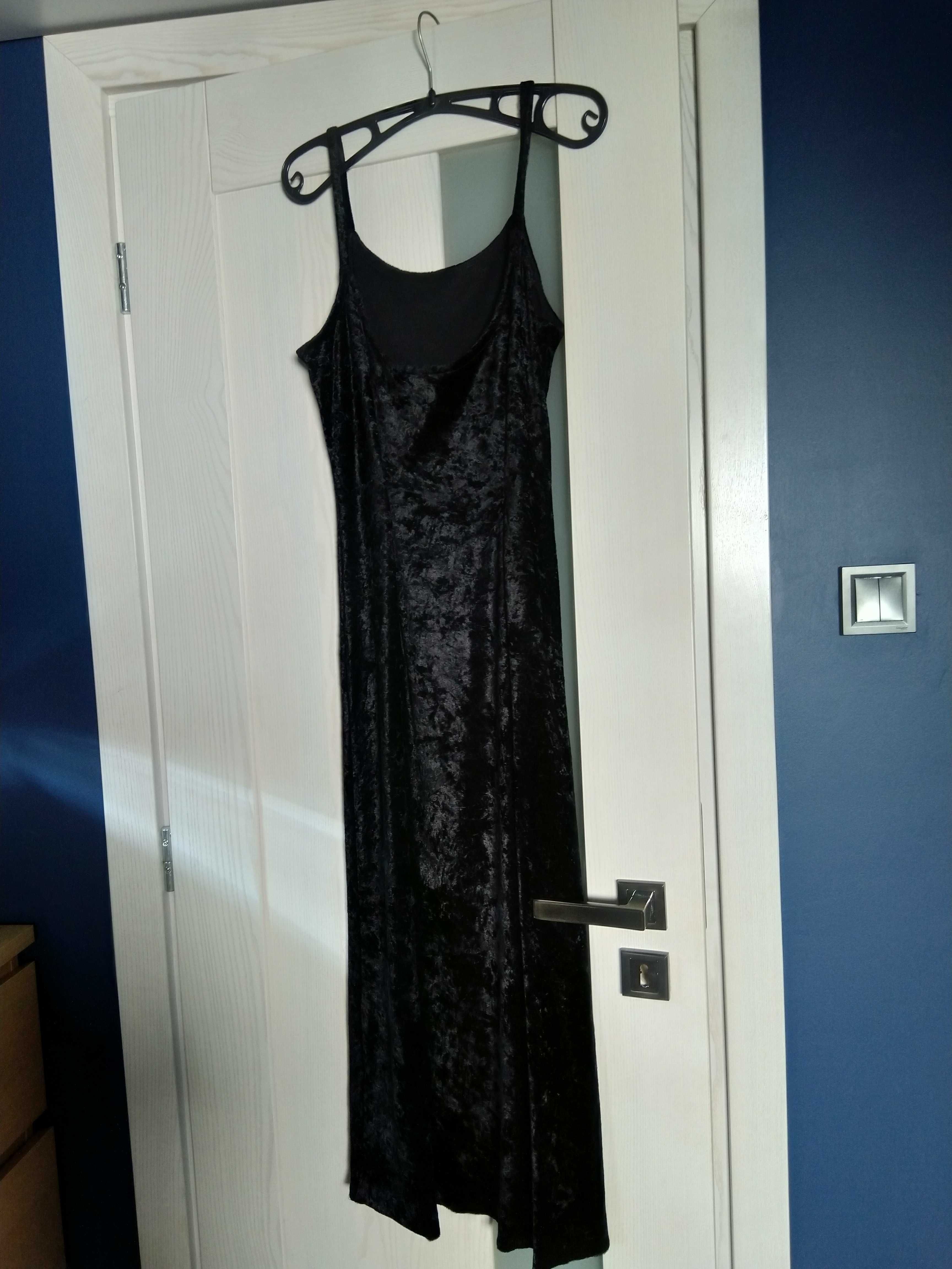 Czarna długa aksamitna sukienka, rozmiar M