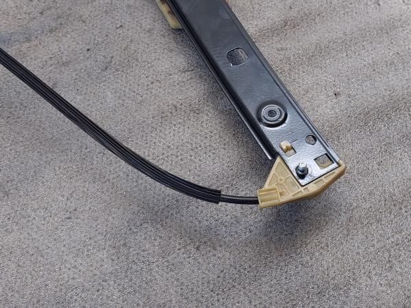 Elevador vidros frente esquerdo AUDI A1 Sportback (8XA, 8XF)