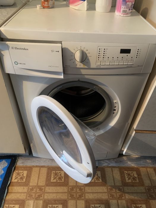 Продаю стиральную машину Электролюкс