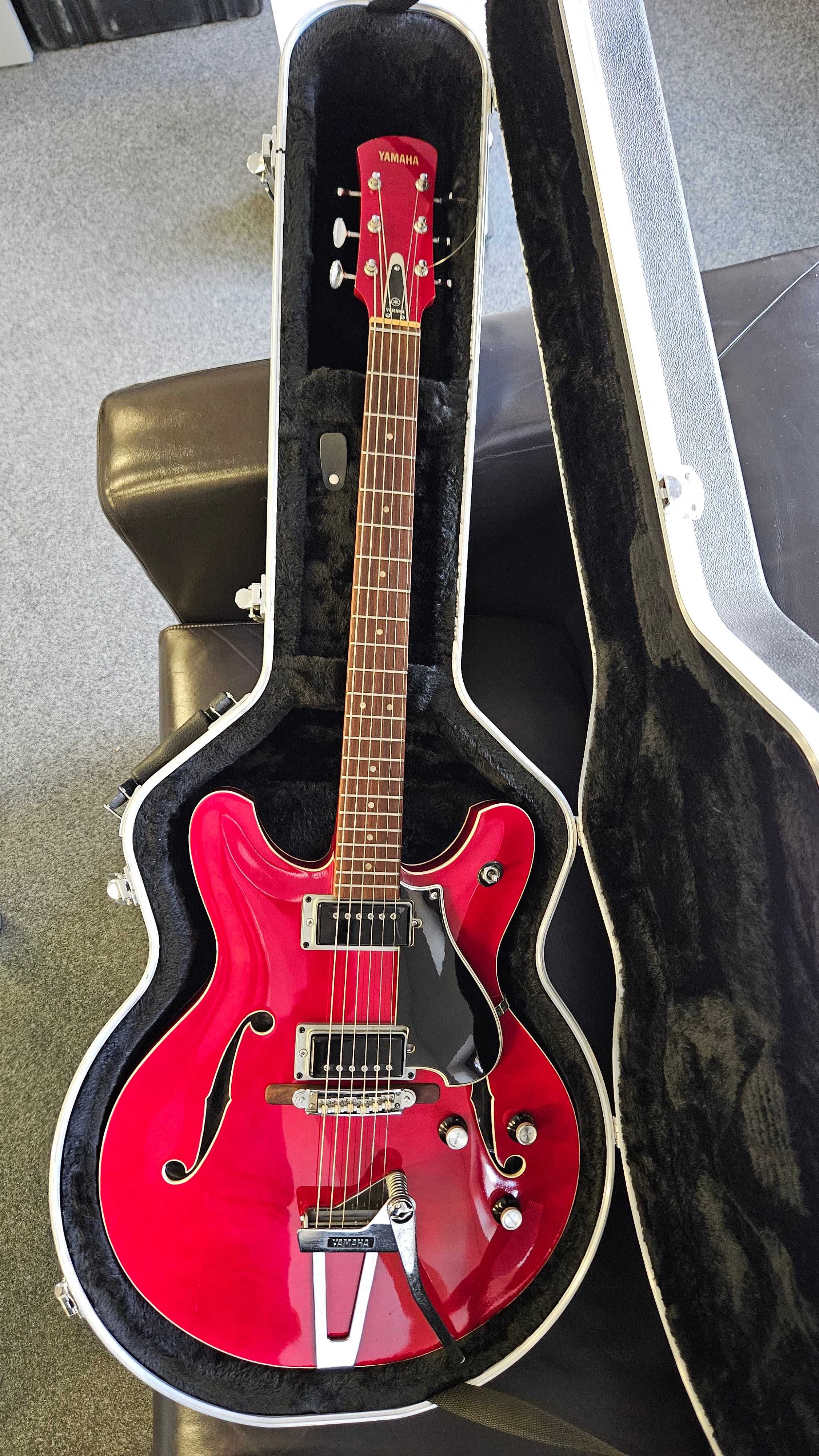 gitara Yamaha SA-30T hollow body