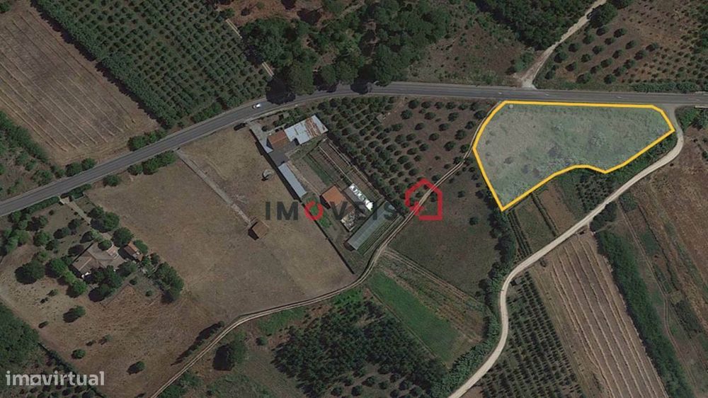 Terreno com 4.600m2 no Juncal