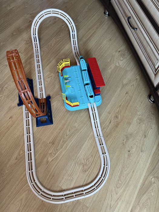 Дитяча іграшка залізна дорога