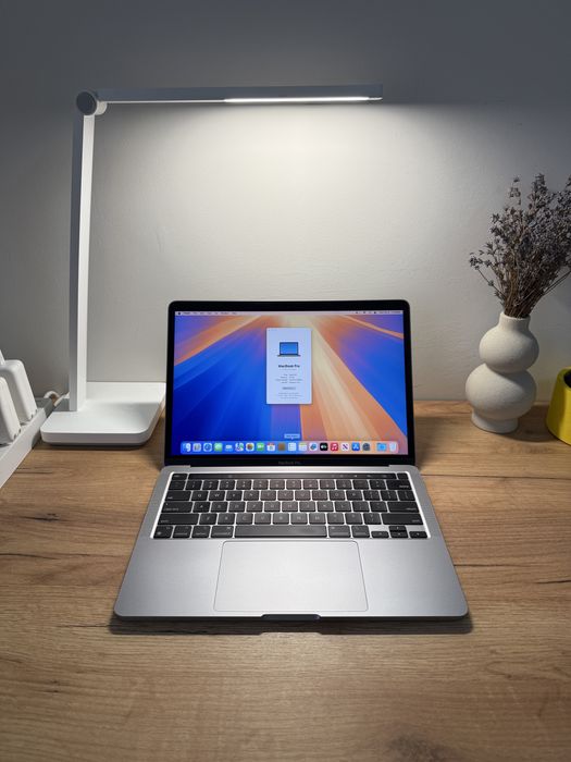 MacBook Pro M1 16GB RAM 256GB SSD Space Gray