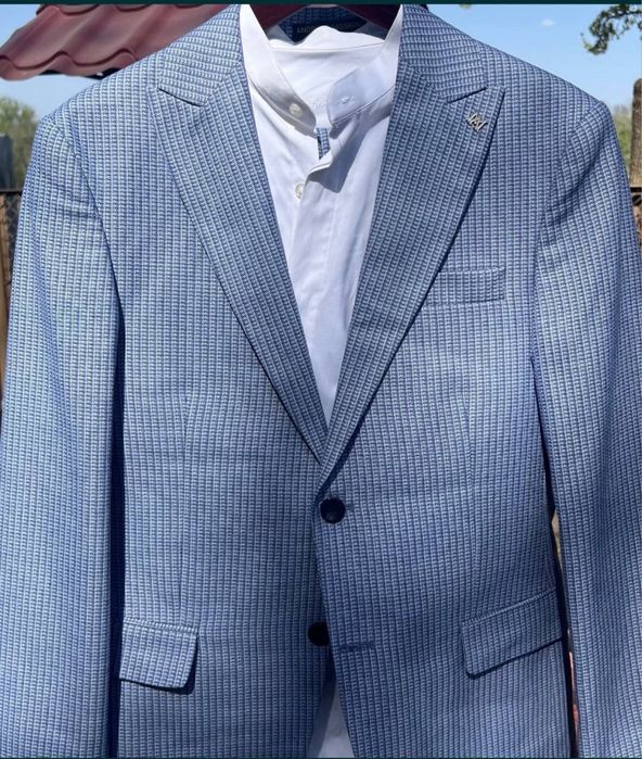 Продам космюм мужской, деловой, б/у