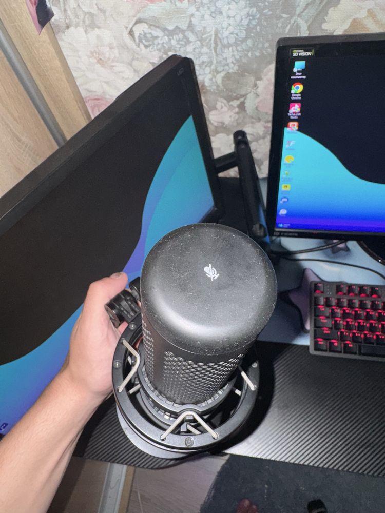 Ігровий мікрофон HyperX Quadcast S