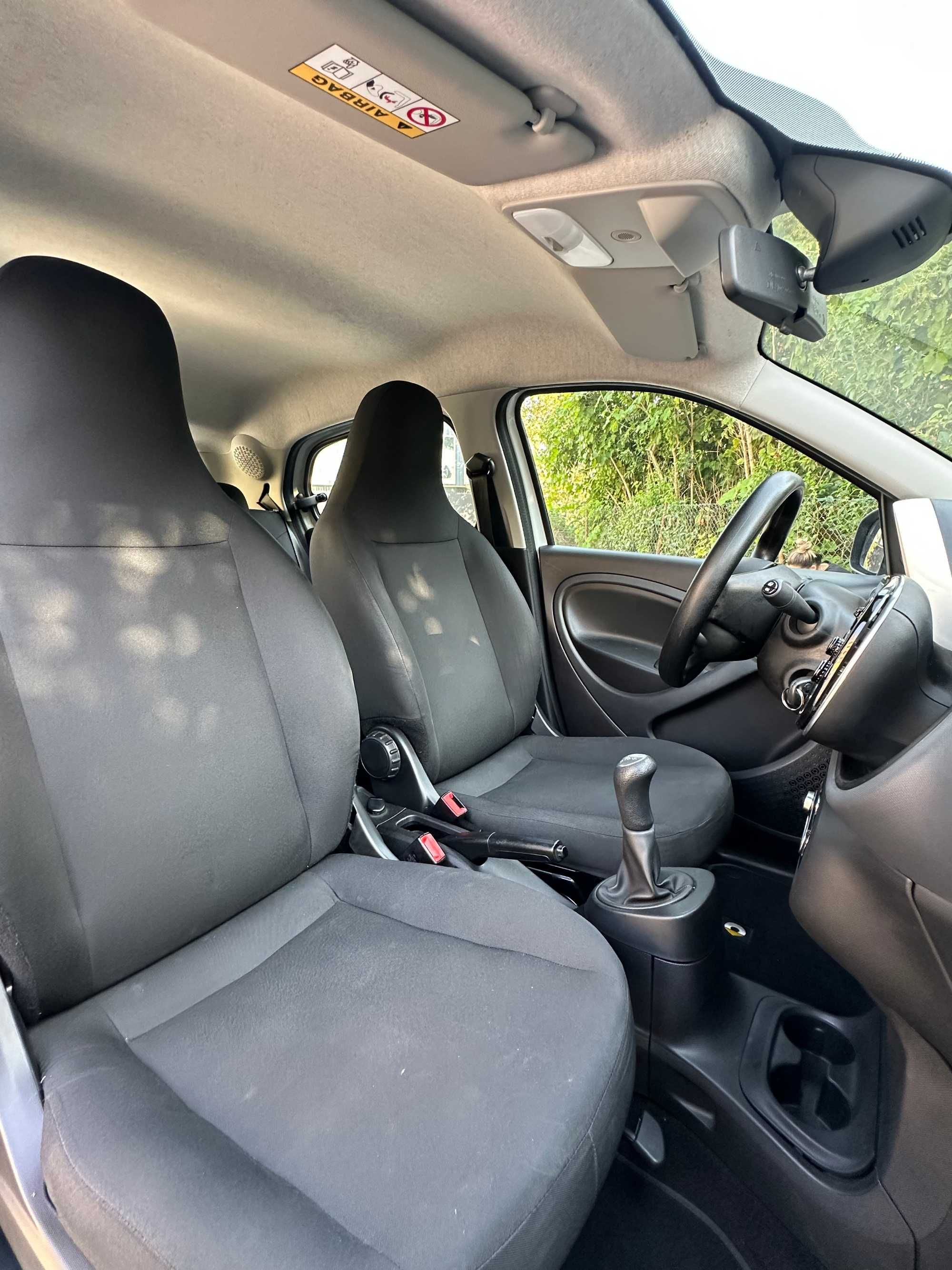 SMART FourFour 1.0