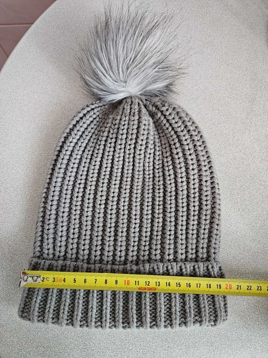 Шапка жіноча COLINS