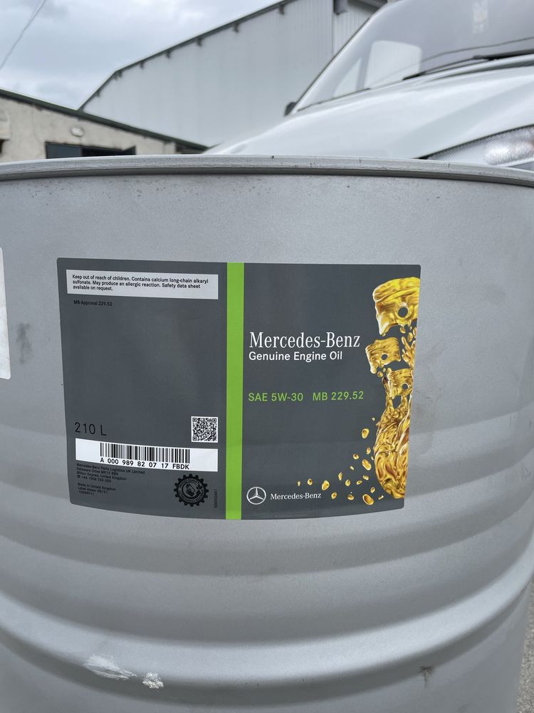 Бочка масла моторне масло мерседес mersedes 5w-30 229.51  229.52 210 л