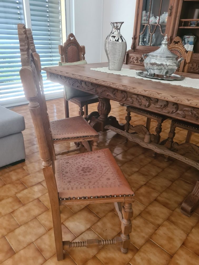 Mesa Madeira + 6 cadeiras