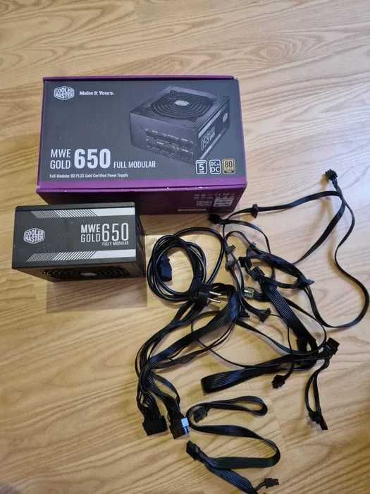 Zasilacz Cooler Master MWE Gold 650 W RM650x