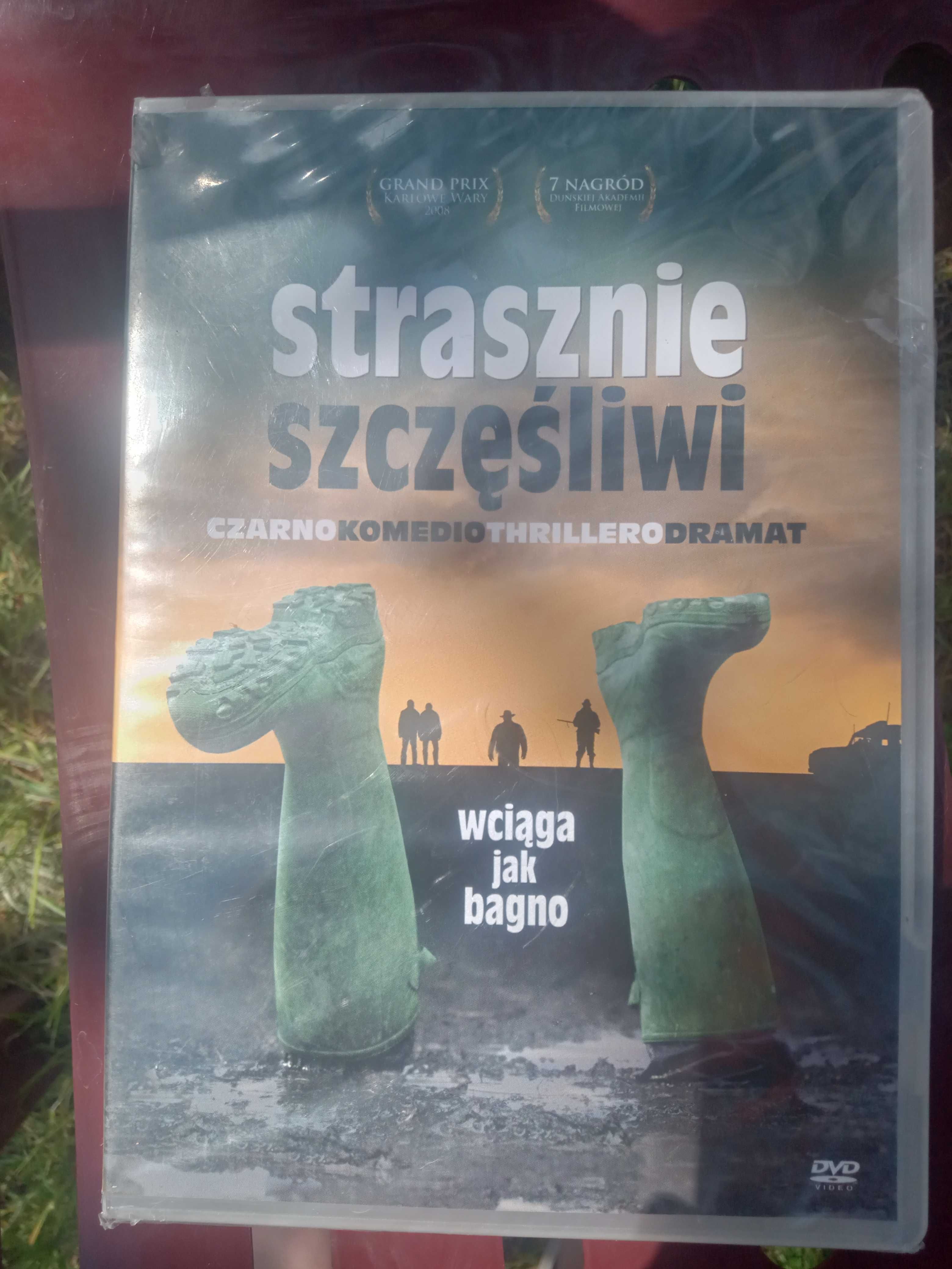 Strasznie szczęśliwi wciąga jak bagno