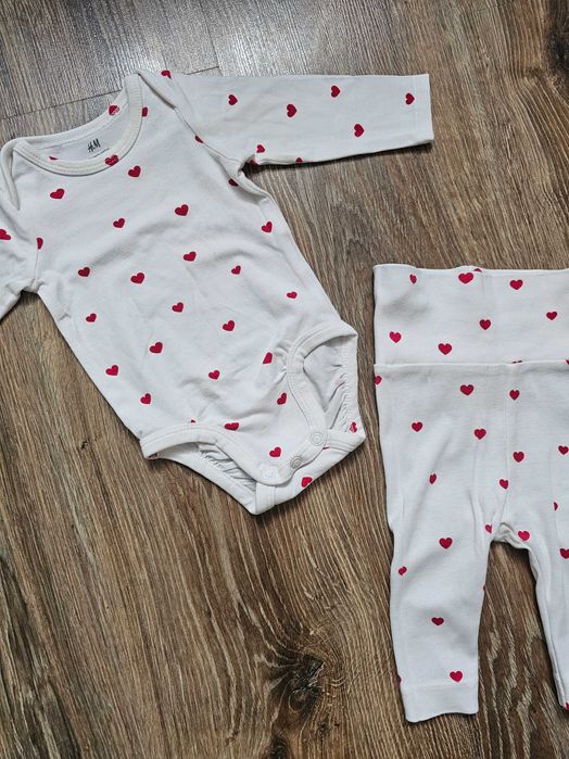 Komplet niemowlęcy HM roz. 56