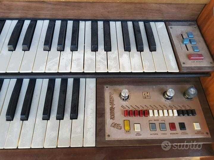 Organy Pianino Farfisa lata 70