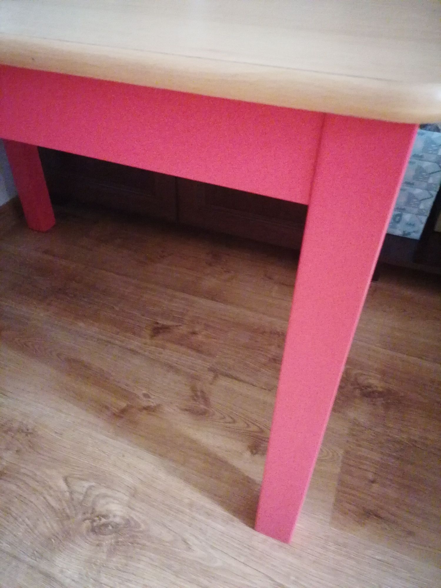 Porządny stabilny stolik dla dziecka wys. 60cm blat 60x90cm