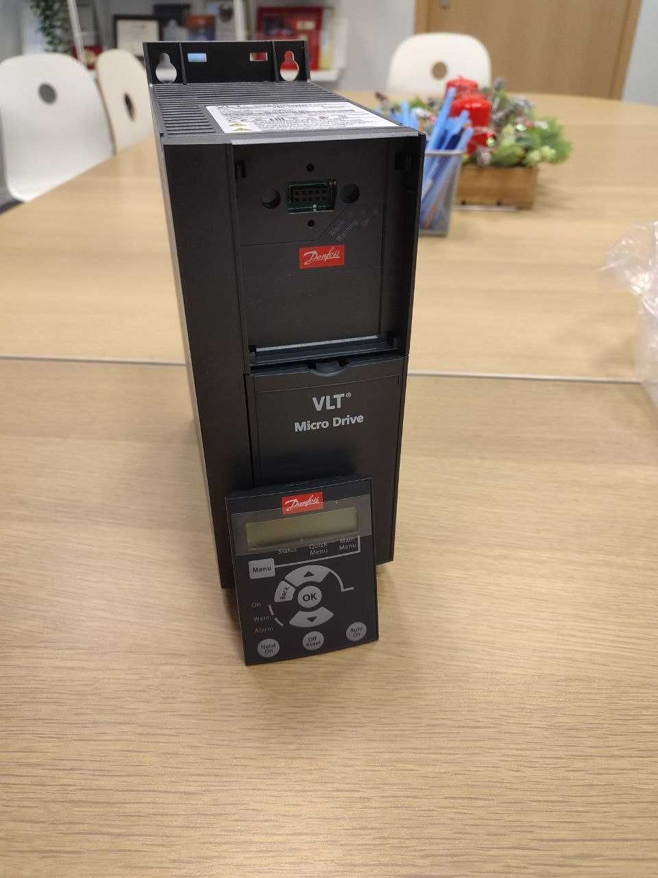 Falownik DANFOSS micro drive FC 51 NR.132F0030 7,5 KW