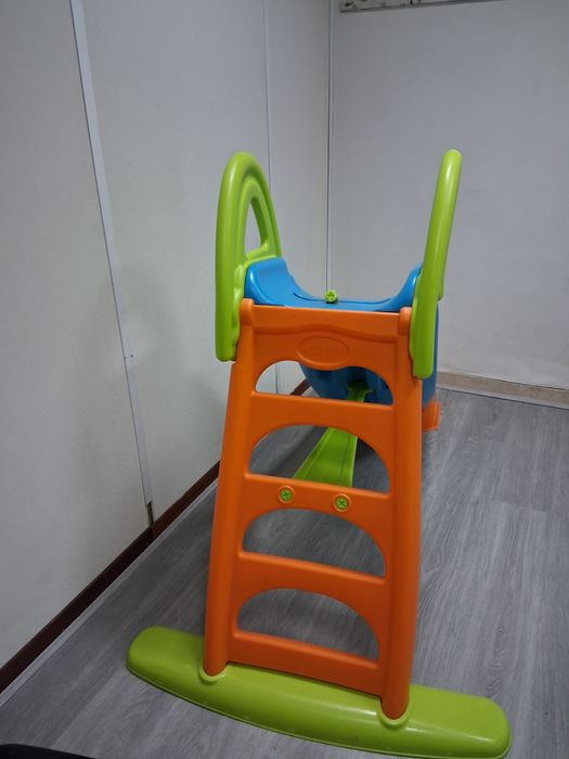 Escorrega de água FEBER